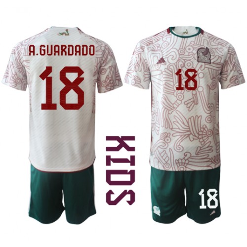 Maillot de foot Mexique Andres Guardado #18 Extérieur enfant Monde 2022 Manches Courte (+ pantalon court)